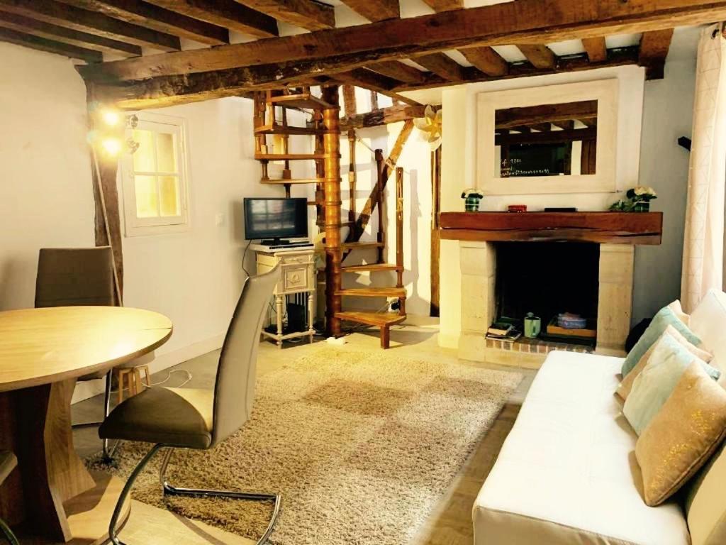 翁弗勒尔Les 4 Lions Duplex Chic Et Charme公寓 外观 照片